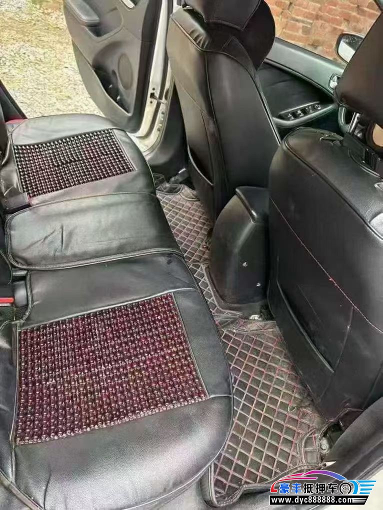 18年起亚K3轿车抵押车出售