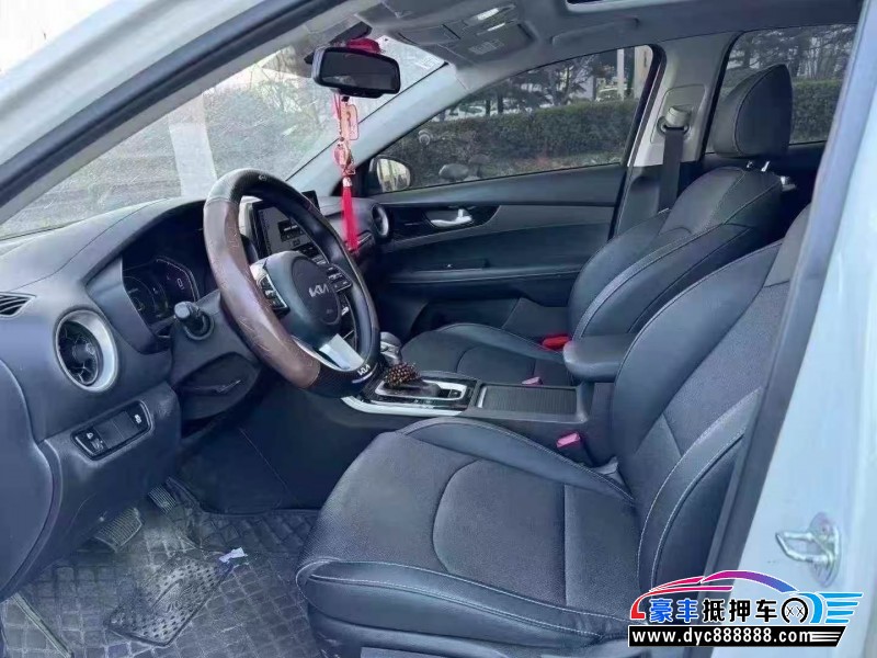 23年起亚K3轿车抵押车出售