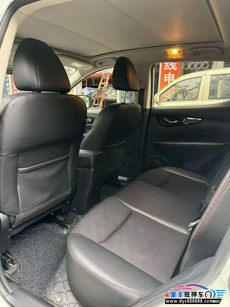 19年日产逍客轿车抵押车出售