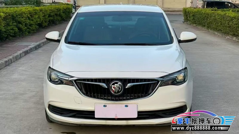 抵押车出售19年别克英朗轿车