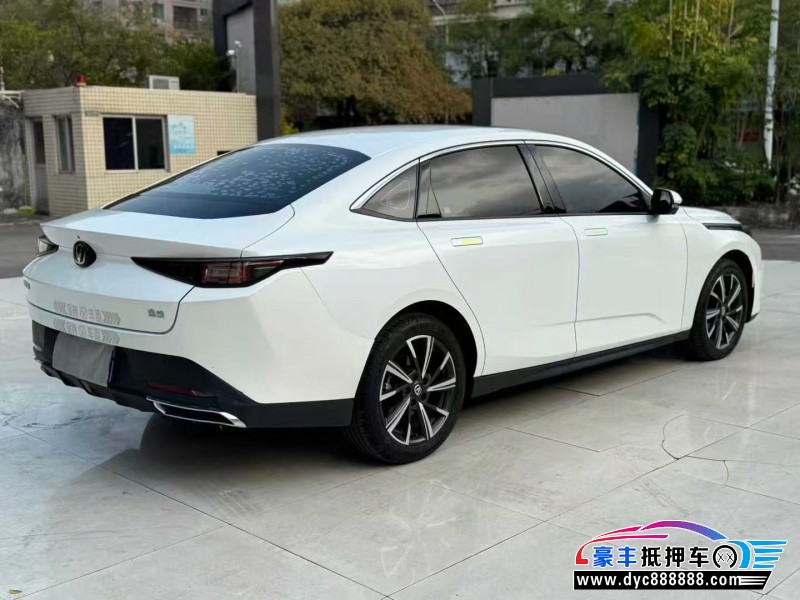 24年长安逸动轿车抵押车出售