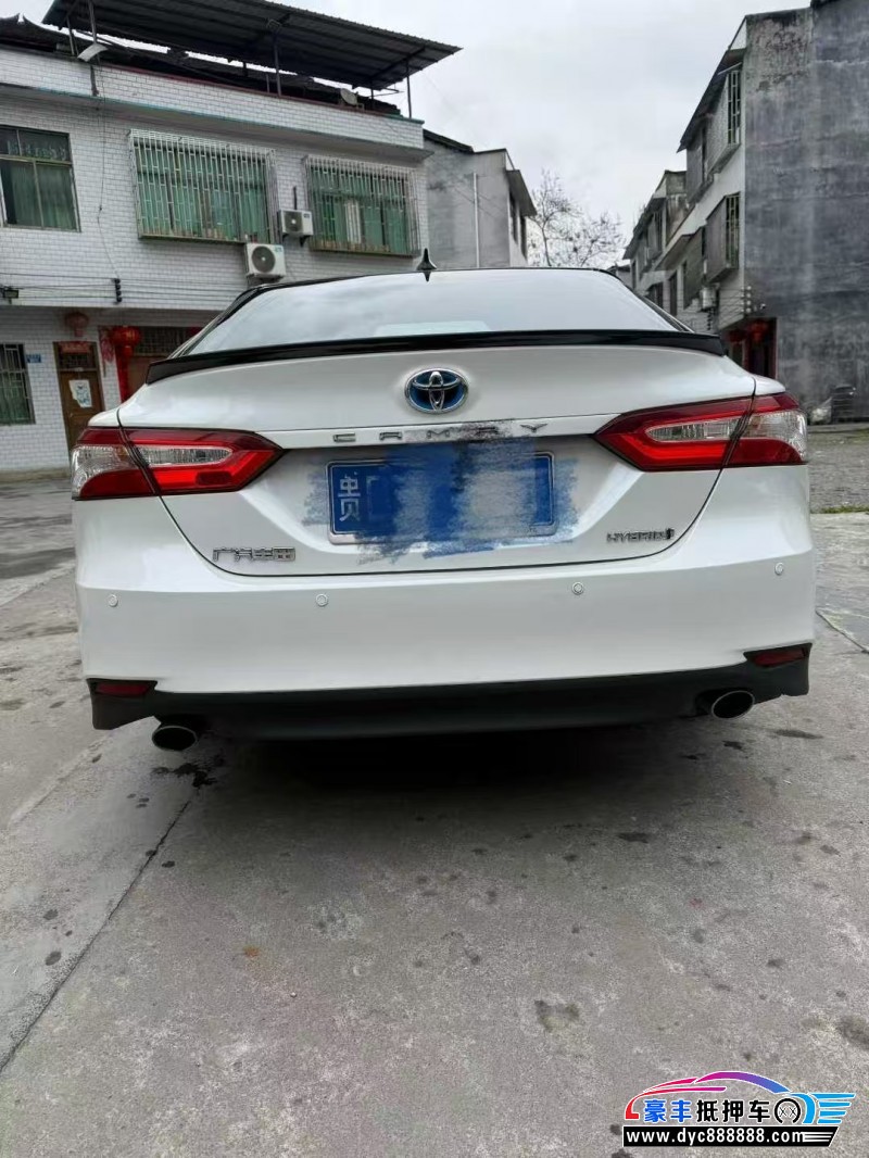 22年丰田凯美瑞轿车抵押车出售