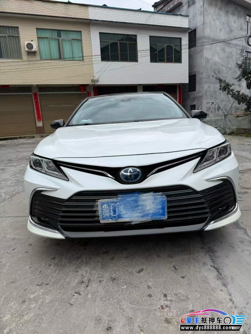 抵押车出售22年丰田凯美瑞轿车