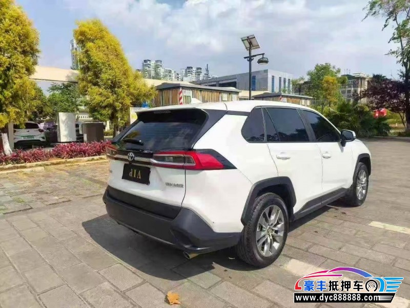 24年丰田威兰达轿车抵押车出售