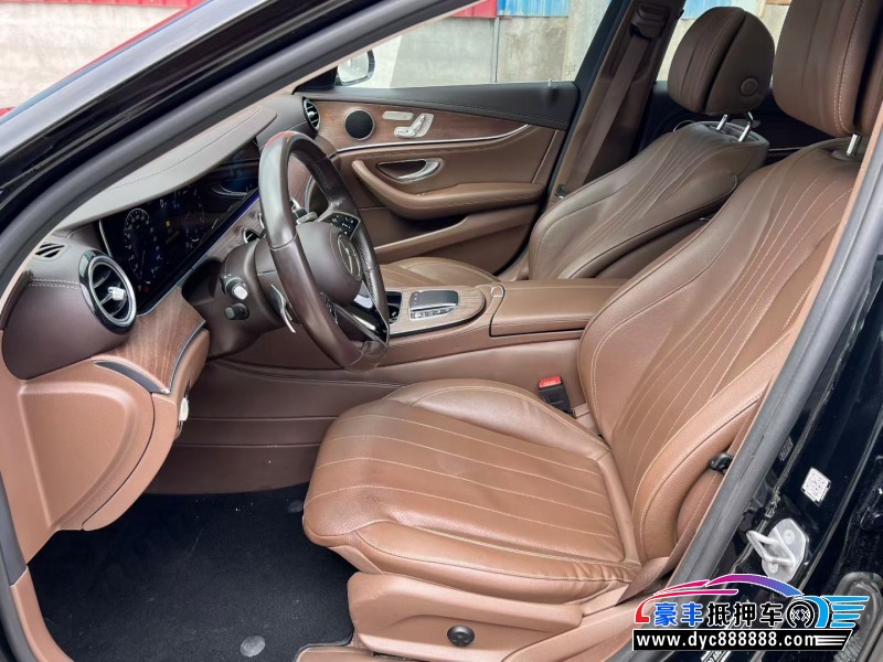 21年奔驰E轿车抵押车出售