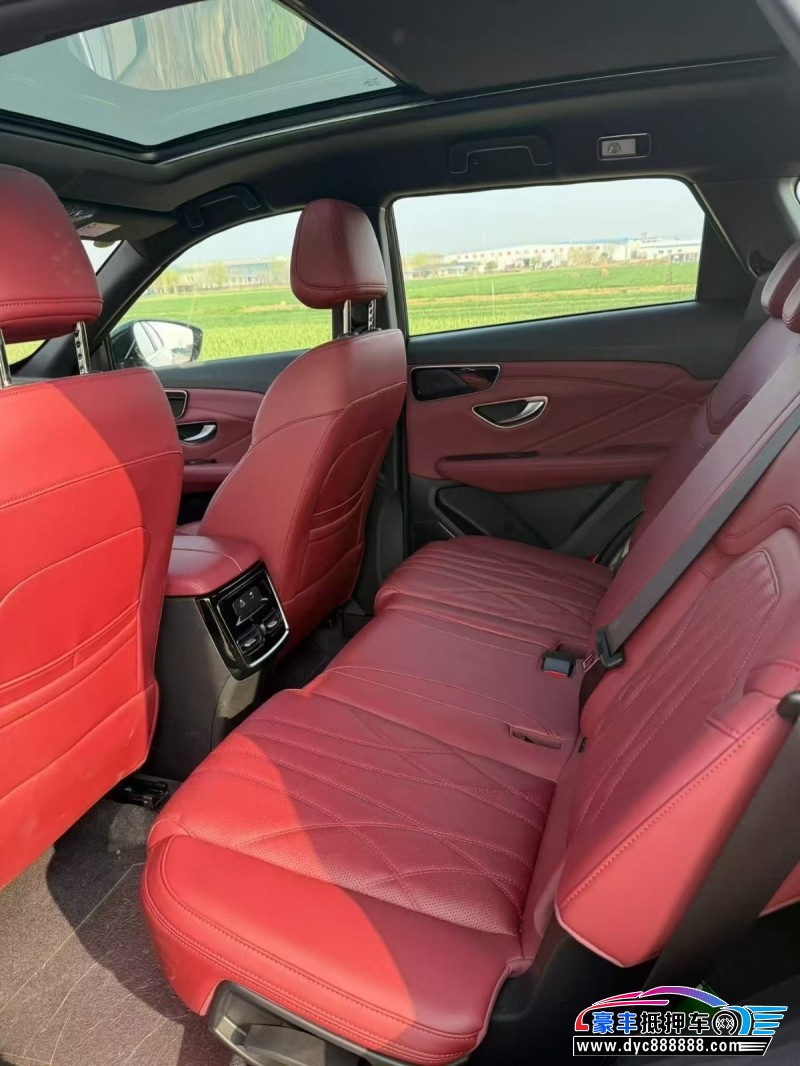 25年捷途X70轿车抵押车出售