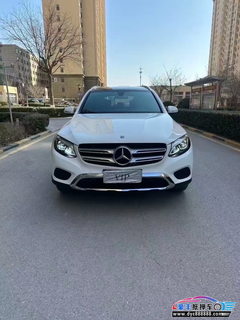 抵押车出售19年奔驰GLC轿车