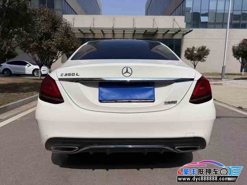 19年奔驰C轿车抵押车出售