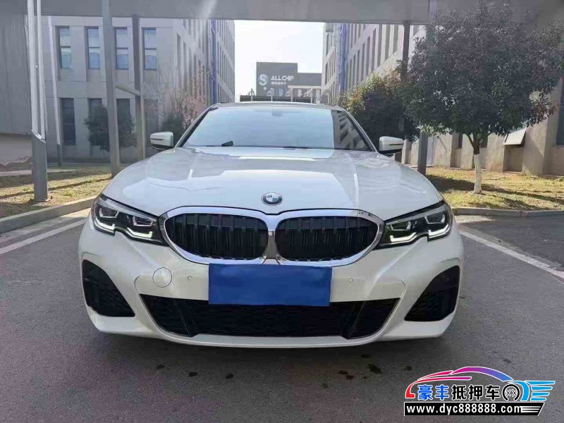 21年宝马3系轿车抵押车出售