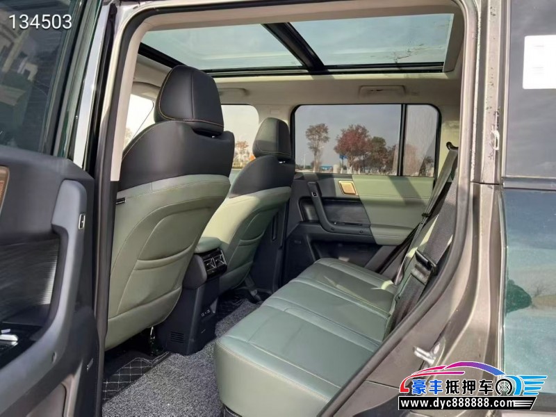 25年奇瑞爱卡轿车抵押车出售