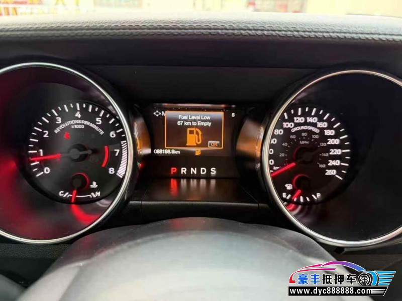 18年福特野马轿车抵押车出售