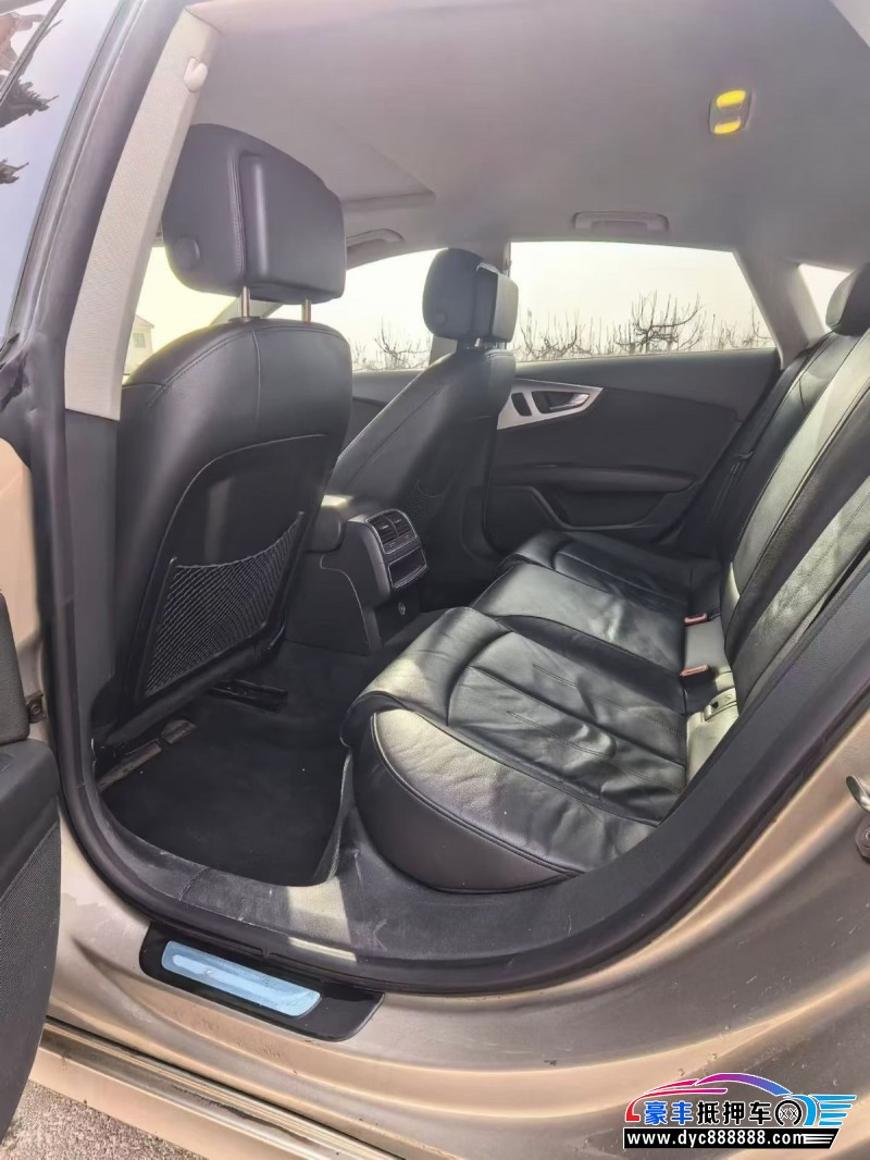 16年奥迪A7轿车抵押车出售