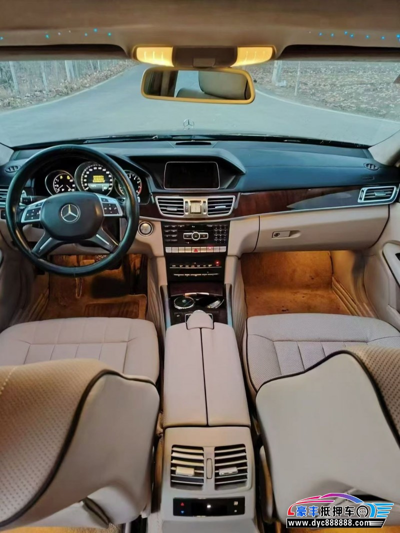 15年奔驰E轿车抵押车出售