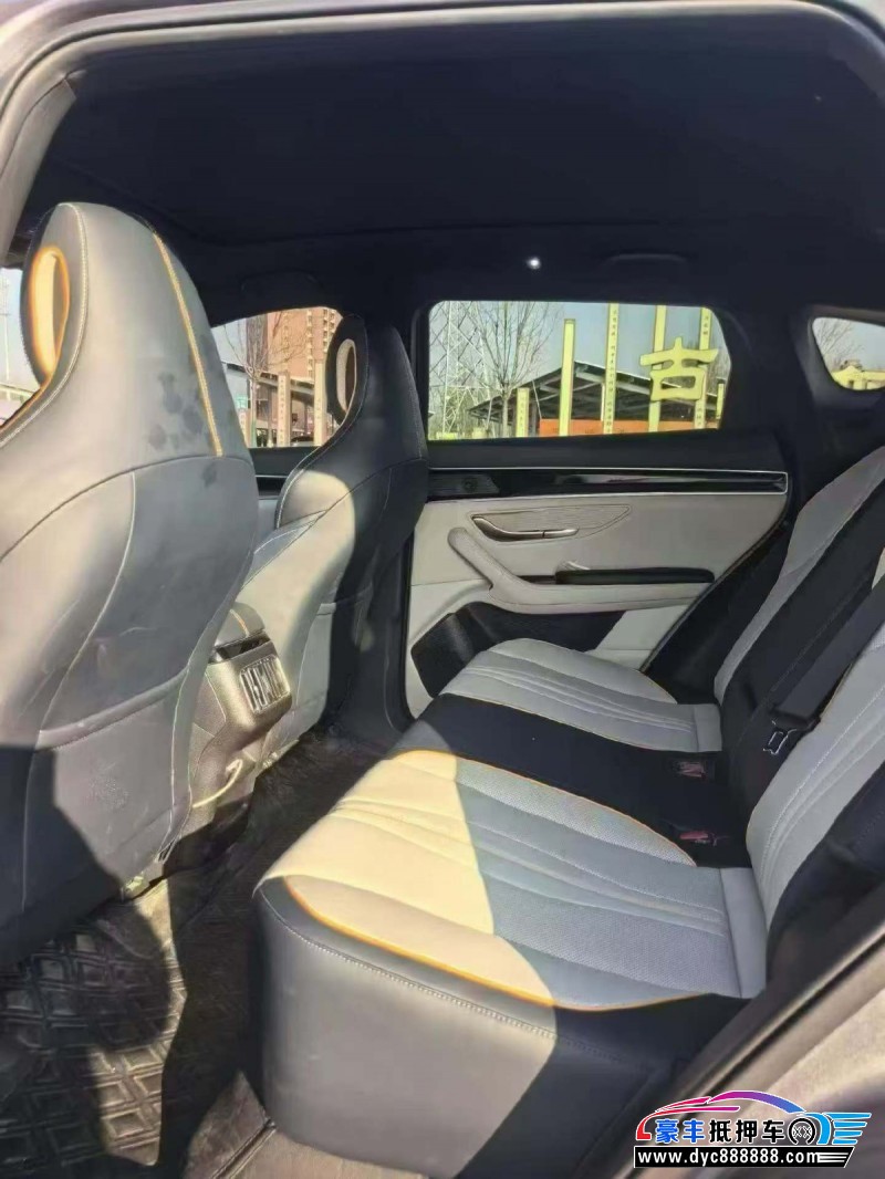 23年比亚迪宋轿车抵押车出售