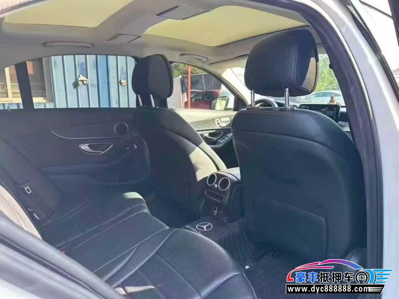 20年奔驰C轿车抵押车出售