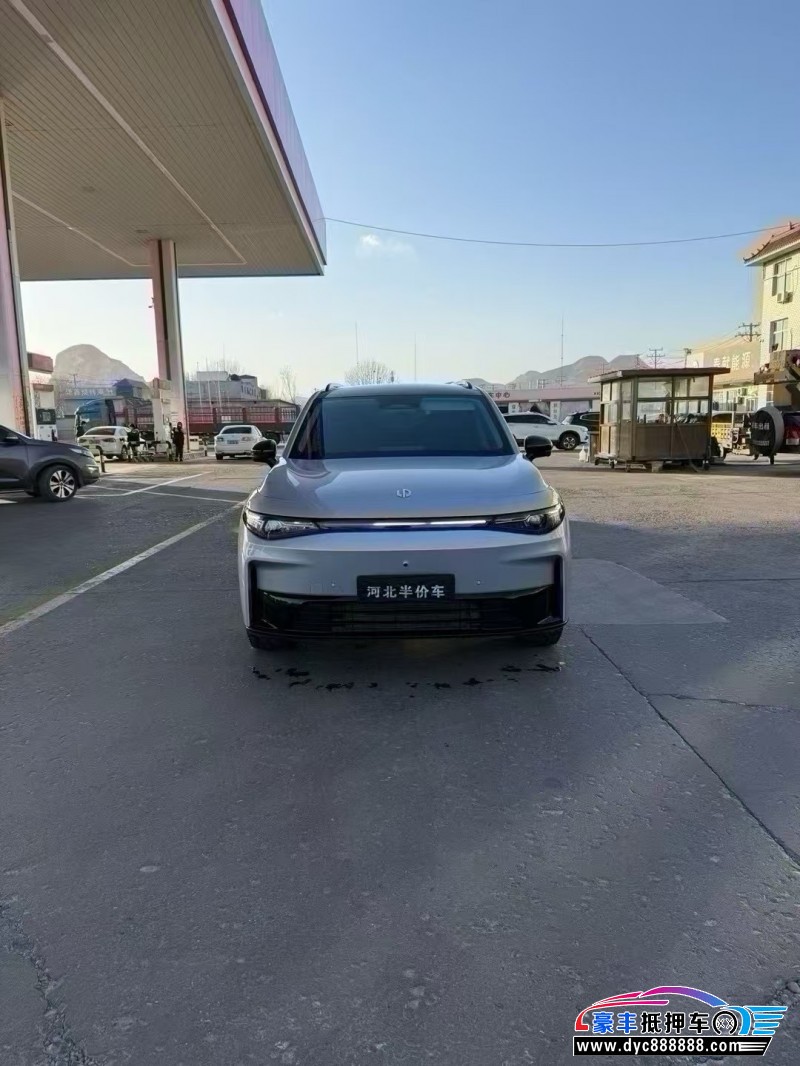 25年零跑C16轿车抵押车出售