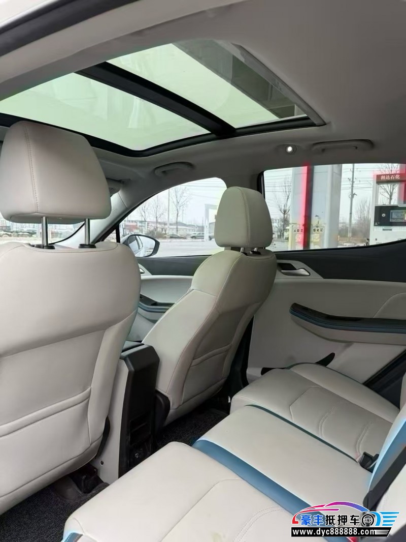 23年比亚迪元轿车抵押车出售