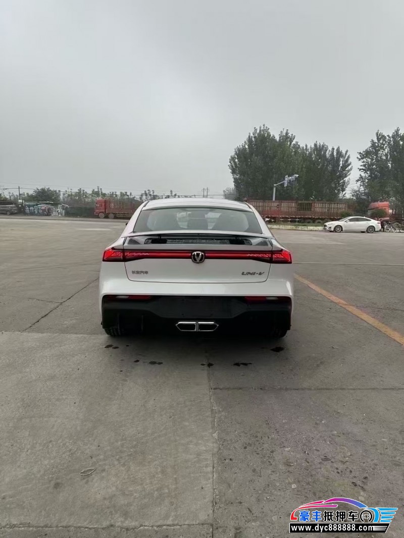 25年长安长安UNI轿车抵押车出售