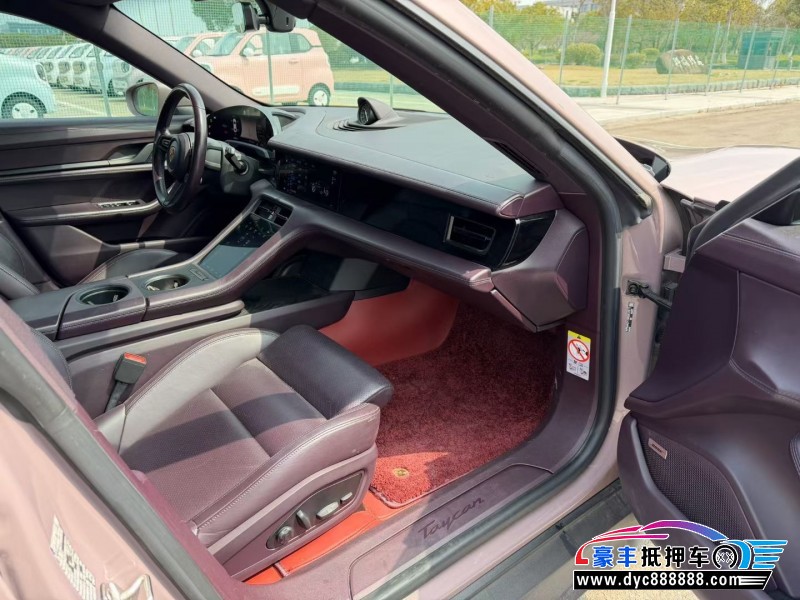 22年保时捷TaYcan轿车抵押车出售
