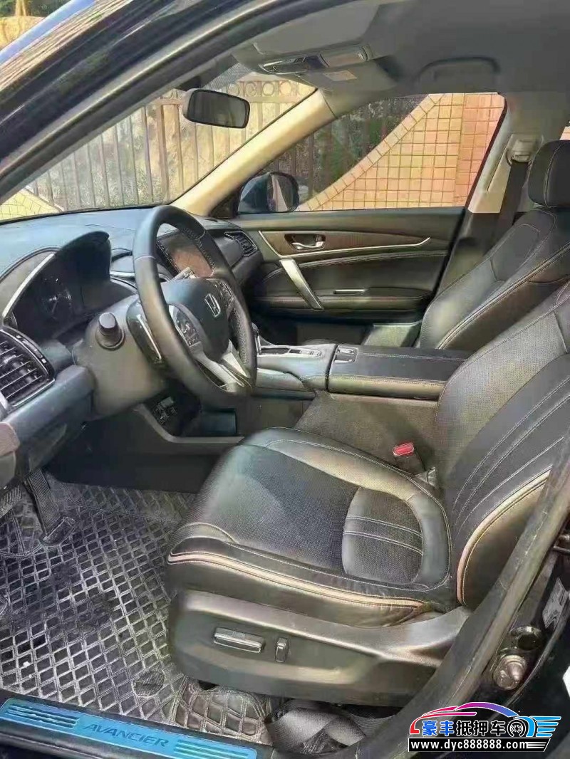 22年本田冠道轿车抵押车出售