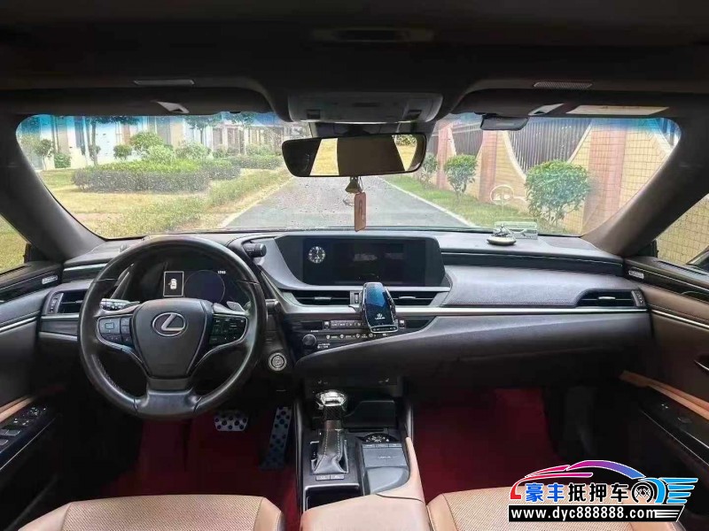 23年雷克萨斯ES轿车抵押车出售