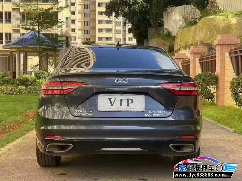 20年福特金牛座轿车抵押车出售