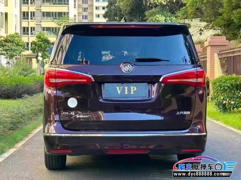 17年别克GL8轿车抵押车出售