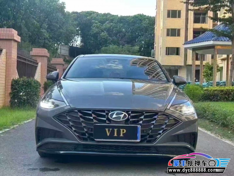 抵押车出售21年现代索纳塔轿车