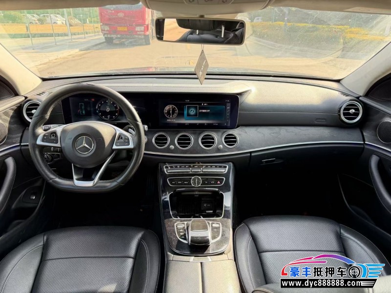 17年奔驰E轿车抵押车出售