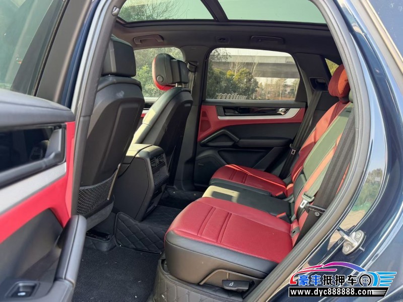 24年保时捷卡宴轿车抵押车出售