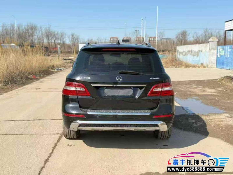 13年奔驰ML轿车抵押车出售
