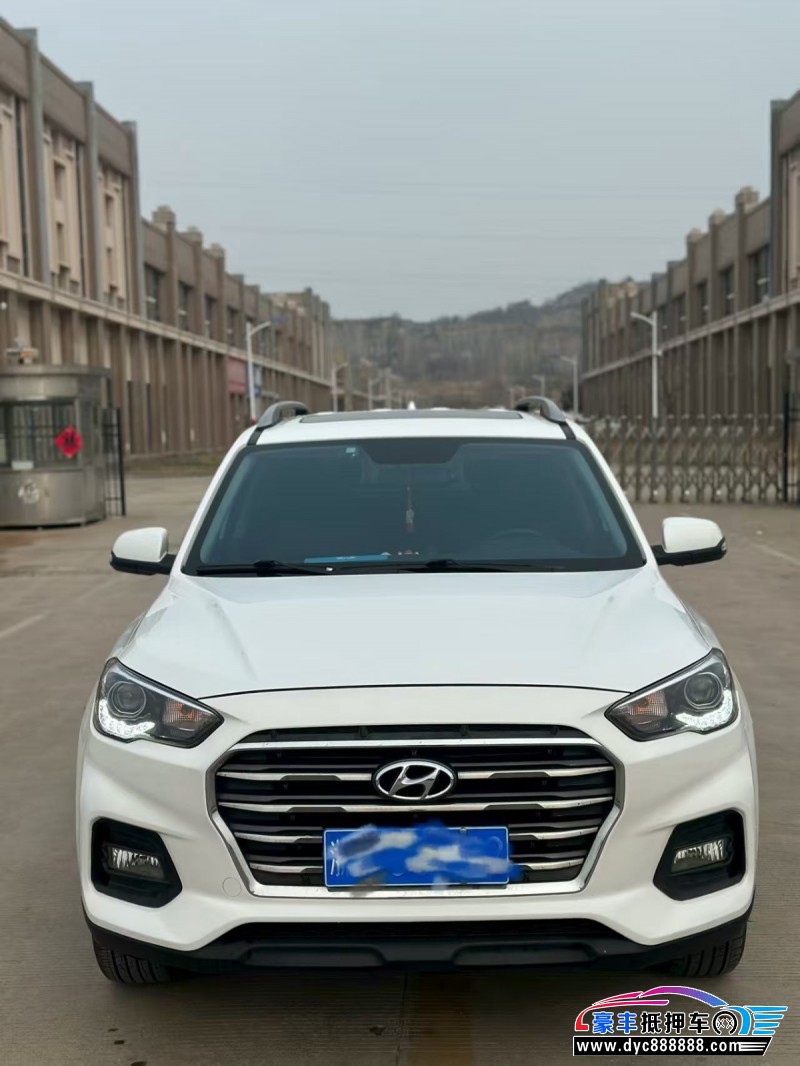 抵押车出售19年现代ix35轿车