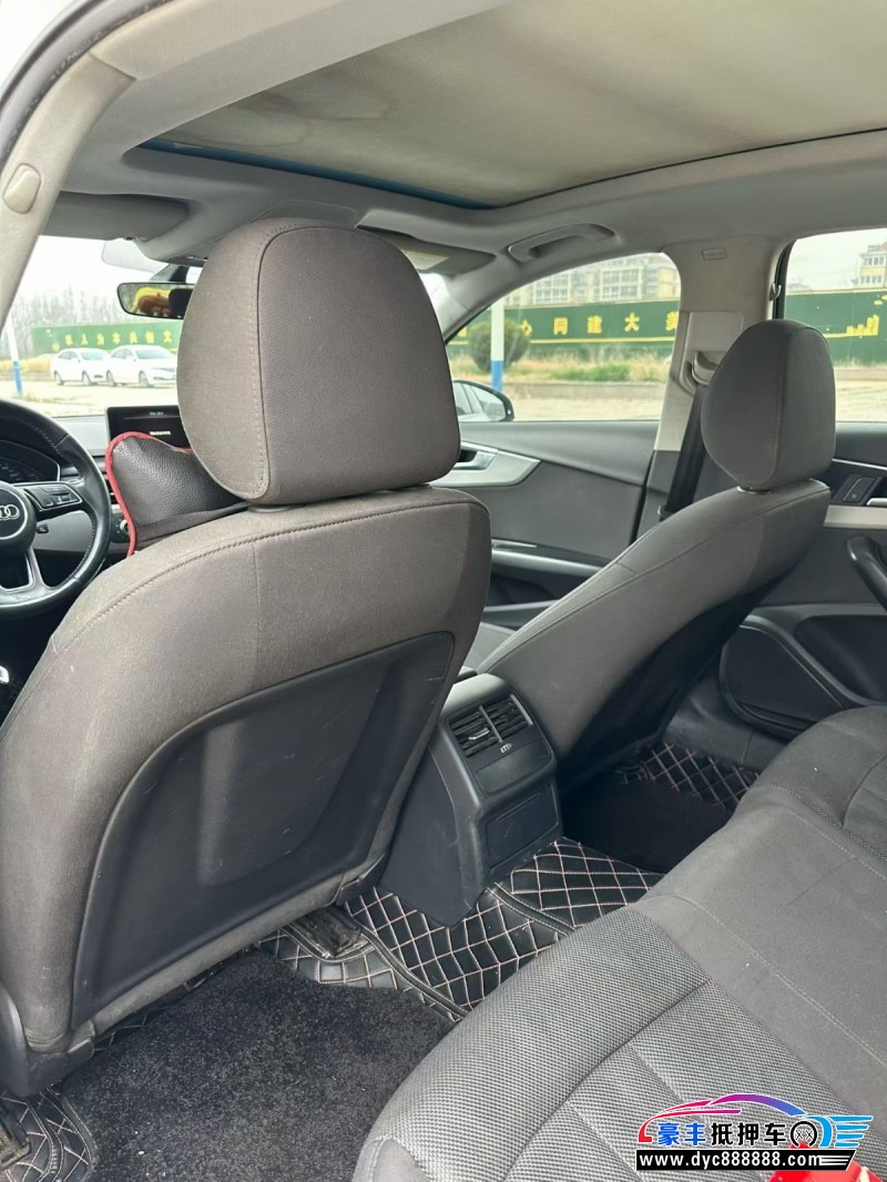 19年奥迪A4L轿车抵押车出售