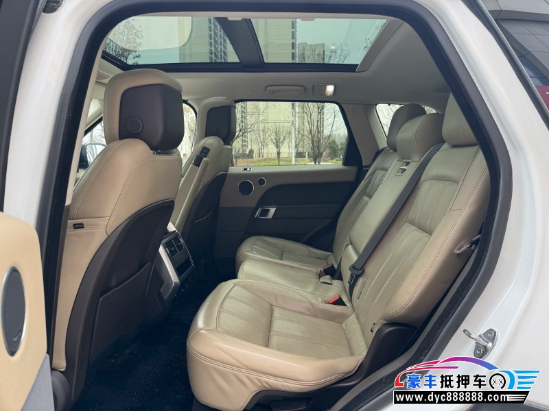 21年路虎揽胜运动版轿车抵押车出售