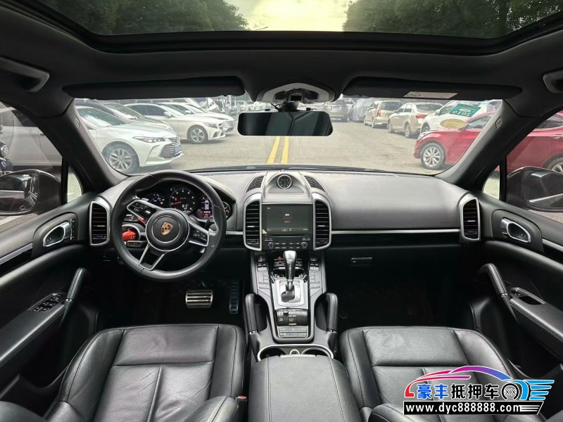 17年保时捷卡宴轿车抵押车出售