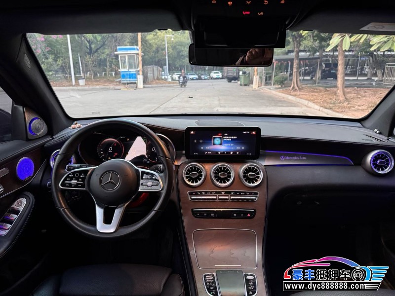 22年奔驰GLC轿车抵押车出售