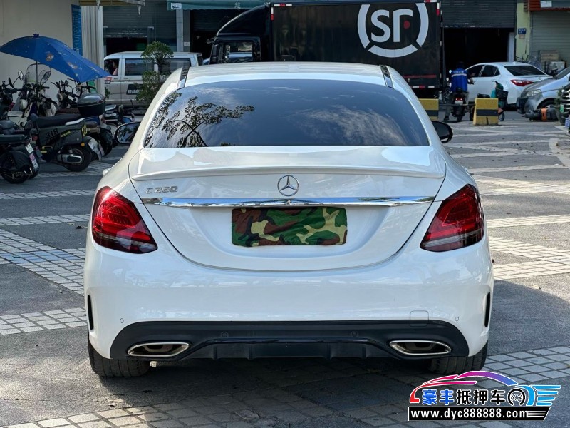 21年奔驰C轿车抵押车出售