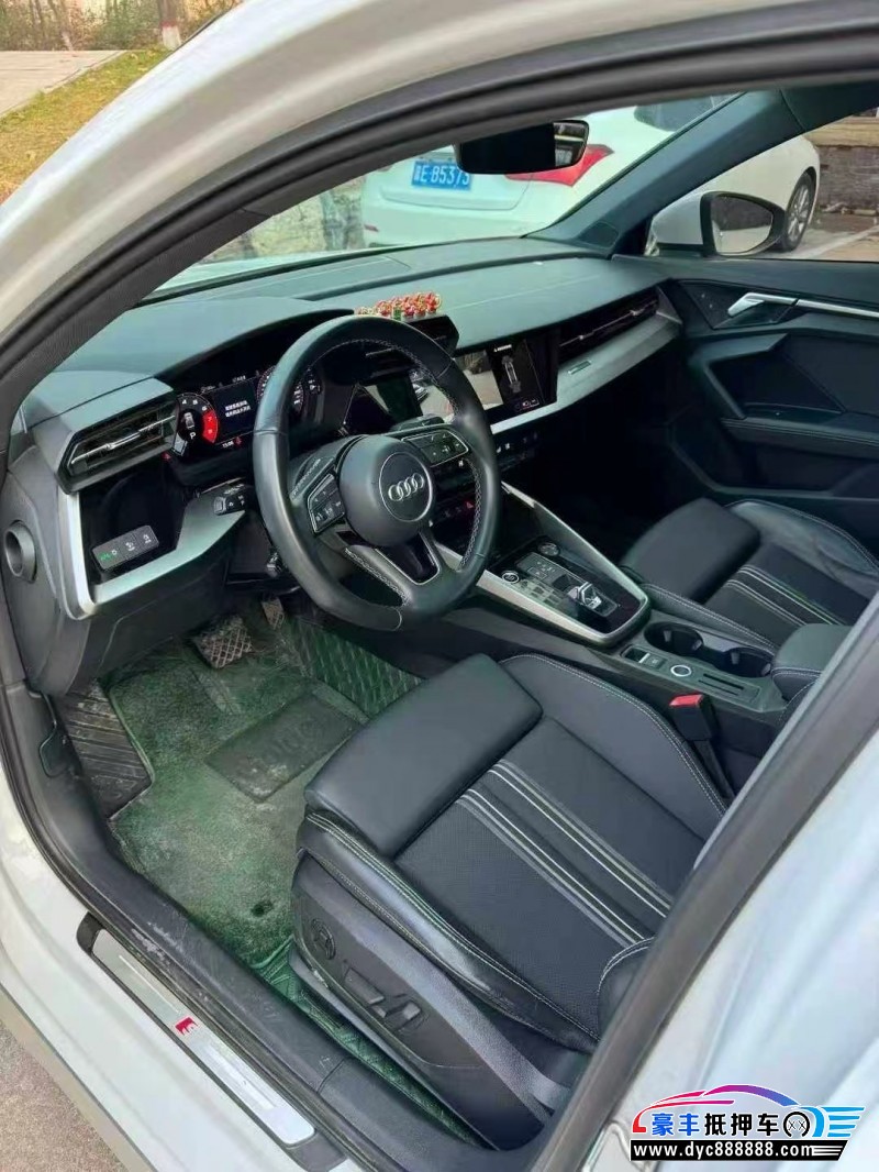 23年奥迪A3轿车抵押车出售