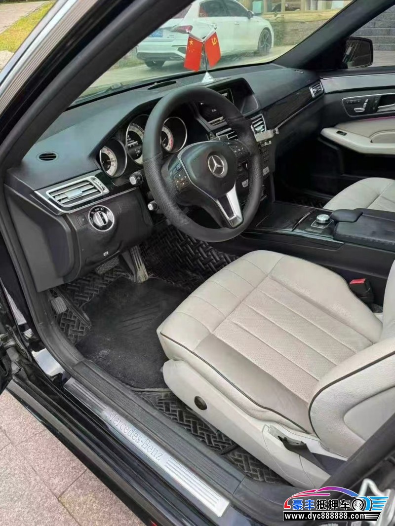 14年奔驰E轿车抵押车出售