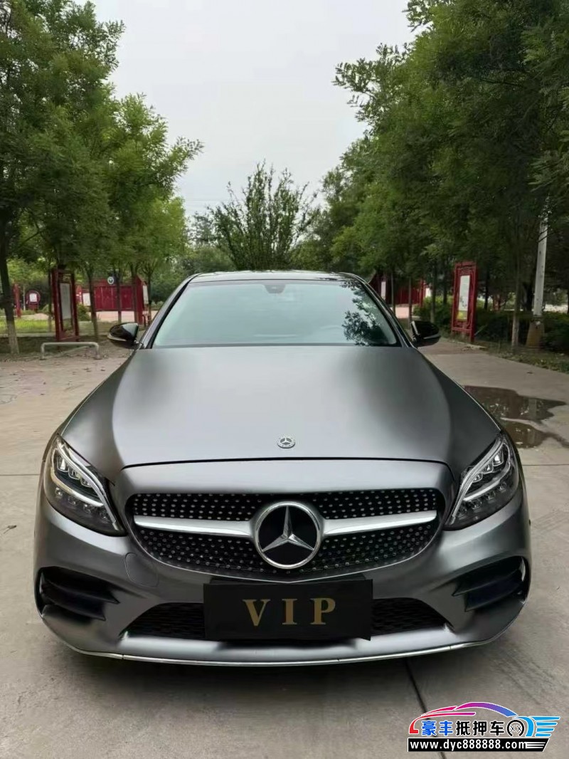 抵押车出售19年奔驰C轿车