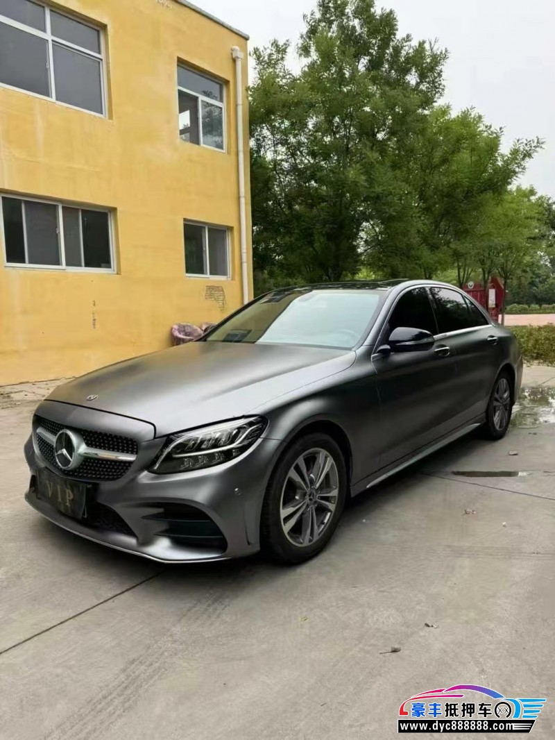 19年奔驰C轿车抵押车出售