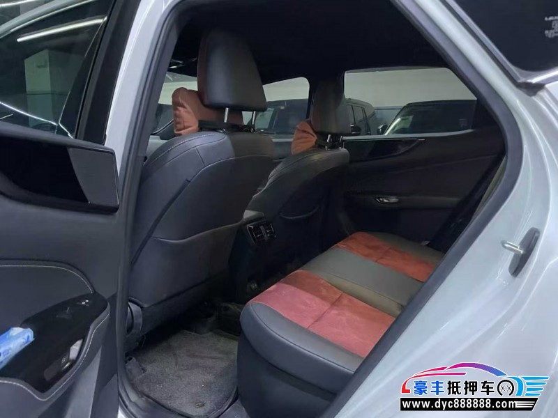 24年雷克萨斯NX轿车抵押车出售