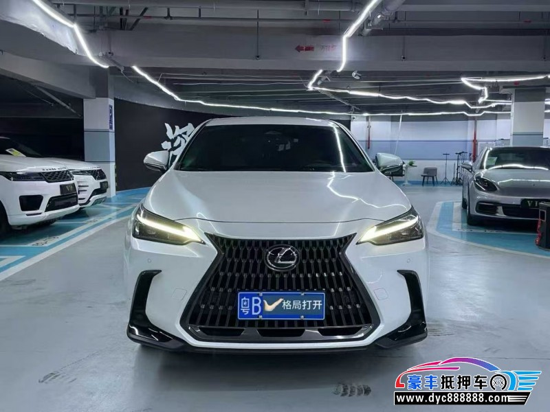 抵押车出售24年雷克萨斯NX轿车