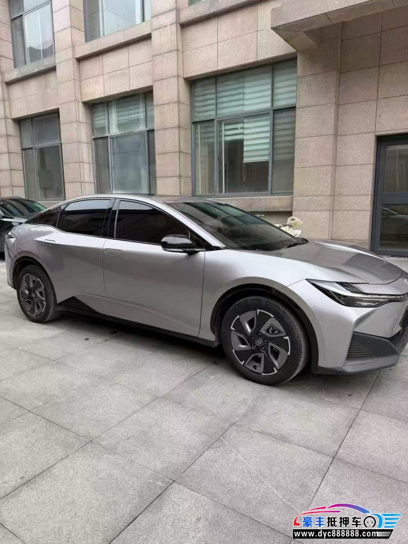 25年丰田BZ3轿车抵押车出售