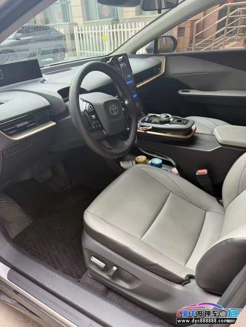 25年丰田BZ3轿车抵押车出售