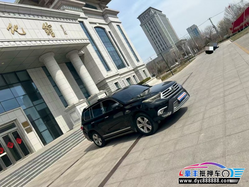 13年丰田汉兰达轿车抵押车出售