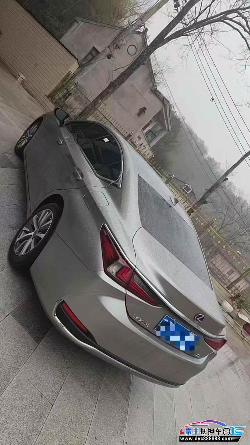 21年雷克萨斯ES轿车抵押车出售