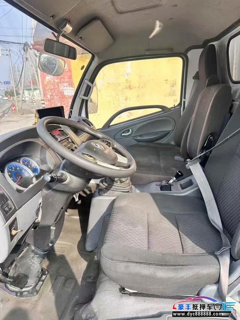 21年东风福瑞卡轿车抵押车出售