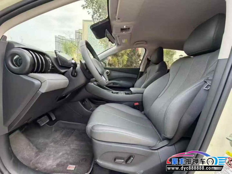 25年比亚迪元轿车抵押车出售