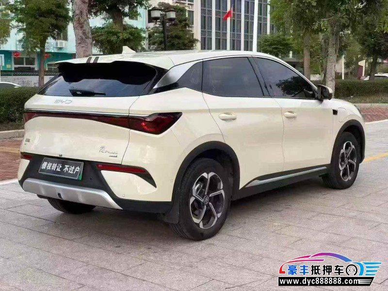 25年比亚迪元轿车抵押车出售